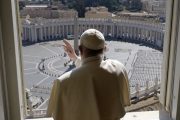 El Papa en el Ángelus: “El bien del otro es también el mío”
