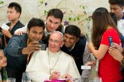 El Papa a los jóvenes: “Que Jesús se convierta en su gran amigo