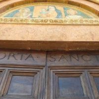 Francisco abre la Puerta Santa en L'Aquila