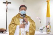 Arzobispo compartió con adultos mayores hospitalizados