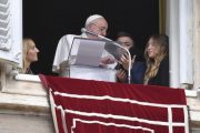Papa Francisco se inscribe en la JMJ de Lisboa