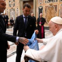 El Papa Francisco invita nuevamente a no perder la dimensión amateur del deporte
