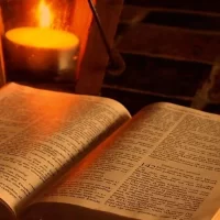 El Mes de la Biblia: Un Llamado a la Profundización Espiritual