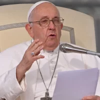 El Papa Francisco no dice: El Evangelio es para todos no para un grupo de elegidos