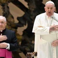 El Papa Francisco nos dice:Anunciar el Evangelio estando "en la encrucijada del hoy"